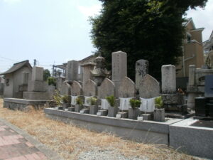 小花霊園　川西市のお墓なら川西霊園ガイド